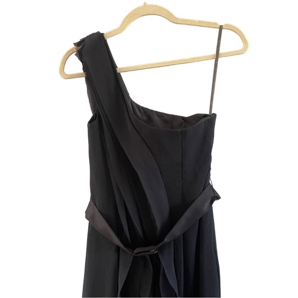 WHITE by VERA WANG Black One Shoulder Ruffle Slit Maxi Formal Bridesmaid dress. - Picture 5 of 9